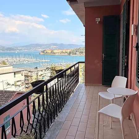 شقة Terrazza Portovenere لو جراتزي